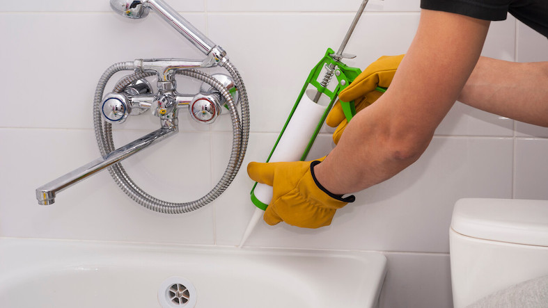Cuánto tarda en secar la silicona en bañera