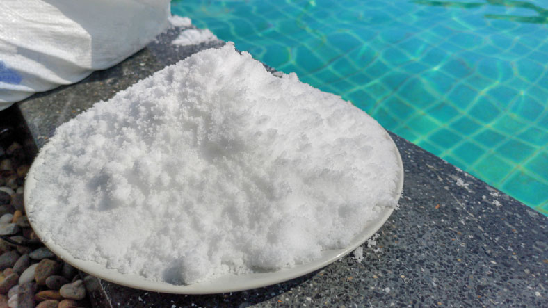 sal piscina agua